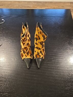 Via Spiga Bootie 6.5